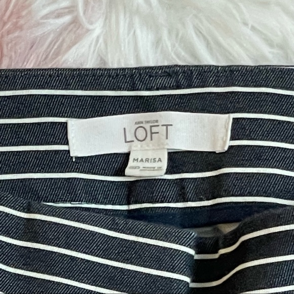 Ann Taylor LOFT Marisa Blue Striped Pants Women's Size 8P - Picture 2 of 3